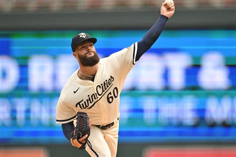 Dallas Keuchel’s bid for perfection broken up in seventh inning of Twins’ win over Pirates
